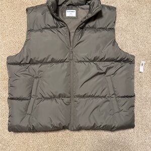 Men’s Old Navy Charcoal Puffer Vest